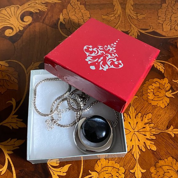 Black and Silver Pendant with Rope Chain - Picture 7 of 9